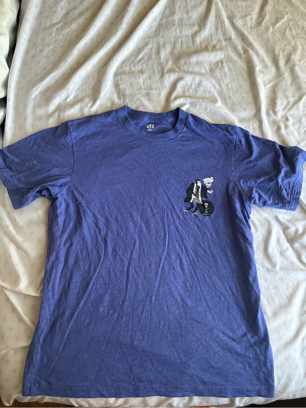 Uniqlo Blue Graphic Short-Sleeve Tee with Small Chest Art